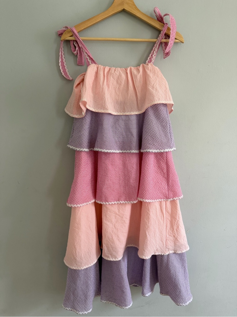Marlo Kids Margaret Pastel Rainbow Tiered Dress Seersucker Ric Rac Trim 9-10